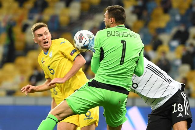 又一位少帅！周鹏出任深圳男篮主教练兼球员